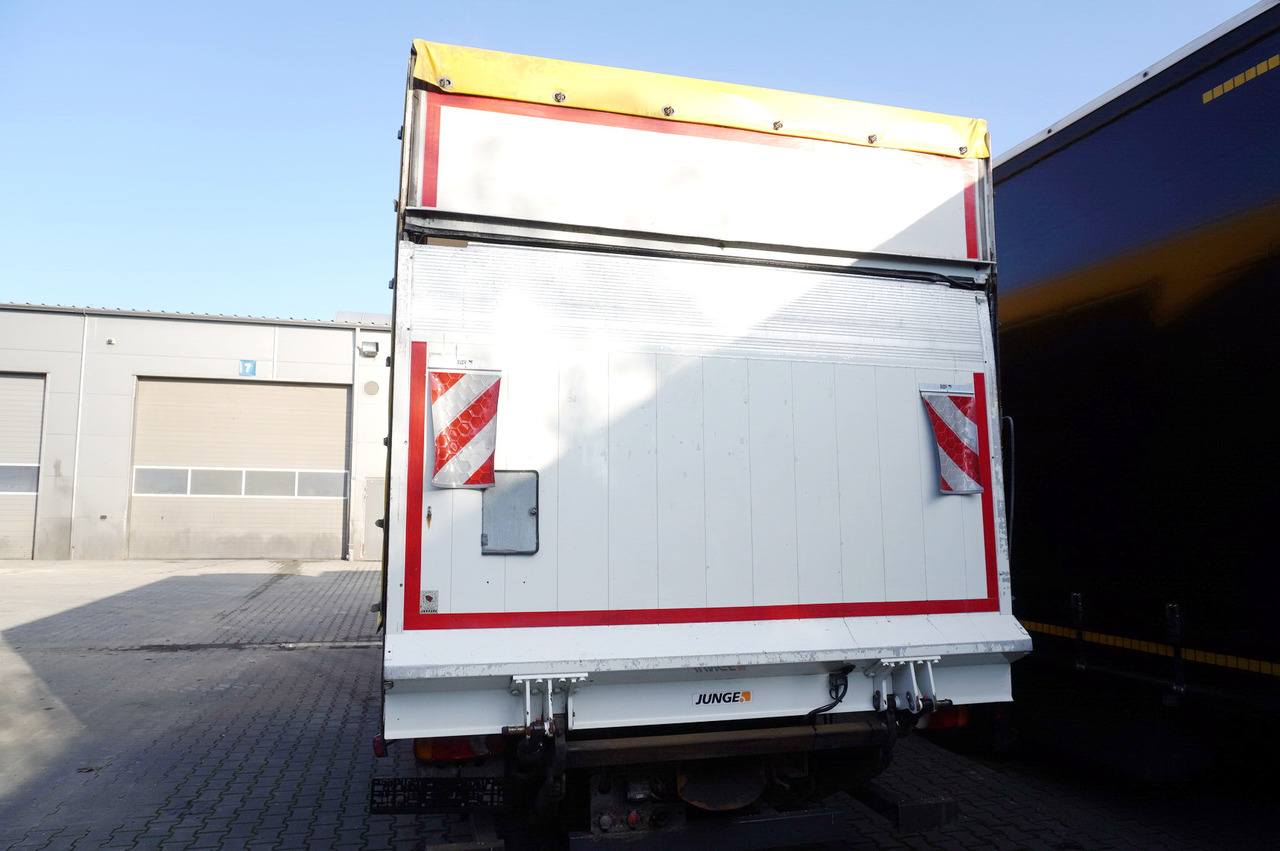 JUNGE Body Tarpaulin JUNGE / 18 Europallets / 2015 - Curtainside swap body: picture 5 JUNGE Body Tarpaulin JUNGE / 18 Europallets / 2015 - Curtainside swap body: picture 5