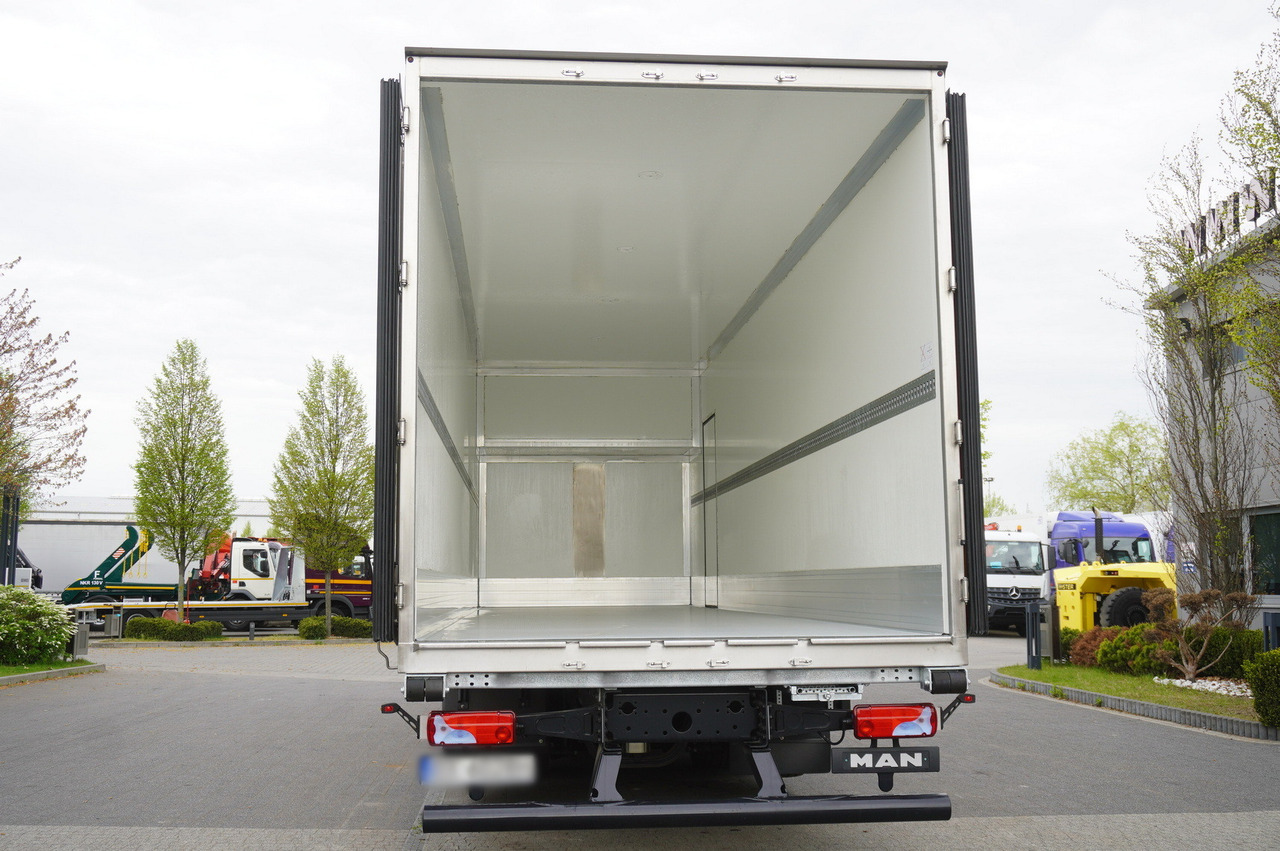 MAN New MAN TGX 26.400 / New Isotherm Plandex 23 Pallets / Warranty - Box truck: picture 4 MAN New MAN TGX 26.400 / New Isotherm Plandex 23 Pallets / Warranty - Box truck: picture 4