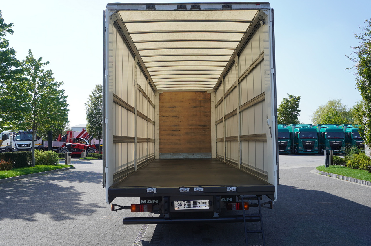 MAN TGL 12.190 / Curtainsider 19 EPAL / Sleeper cab - Curtainsider truck: picture 5 MAN TGL 12.190 / Curtainsider 19 EPAL / Sleeper cab - Curtainsider truck: picture 5