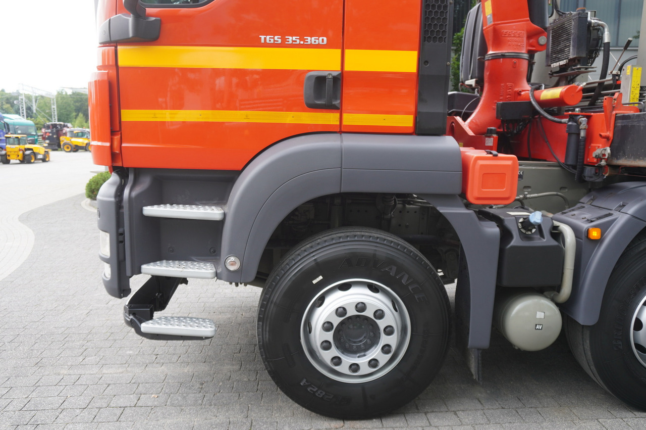 Tow truck for transportation of heavy machinery MAN TGS 35.360 E5 8x2 / FASSI F165 / 5.4 T cap. / 8.25 m reach: picture 22