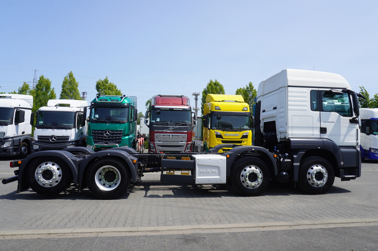Leasing of MAN TGS 35.420 8x2 / Chassis 6.4 m / 3 steered axles MAN TGS 35.420 8x2 / Chassis 6.4 m / 3 steered axles: picture 6