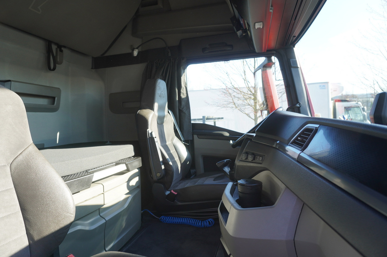 Refrigerator truck MAN TGX 26.510 / 2022 / New Lamberet refrigerator bitemperature/ Carrier Supra 1150 MT / 4 units: picture 28