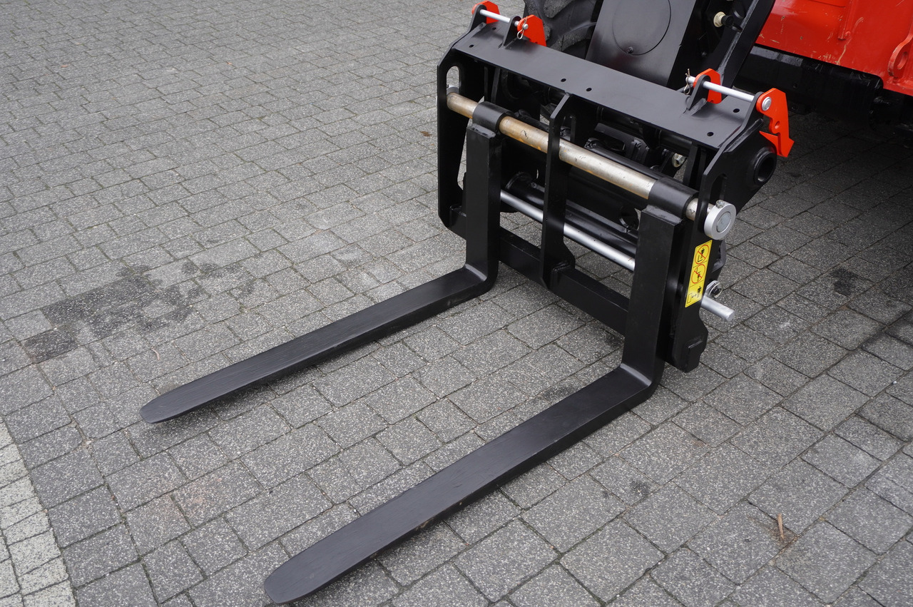 Telescopic wheel loader MANITOU MT 730 H / 7 m reach / 3 t / height 190 cm / 2900 MTH! / Joystick: picture 17