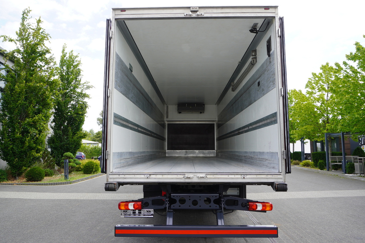 MERCEDES-BENZ Actros 1824 / Refrigerator 22 EPAL / Carrier Supra 850 / Sleeping cabin - Refrigerator truck: picture 5 MERCEDES-BENZ Actros 1824 / Refrigerator 22 EPAL / Carrier Supra 850 / Sleeping cabin - Refrigerator truck: picture 5