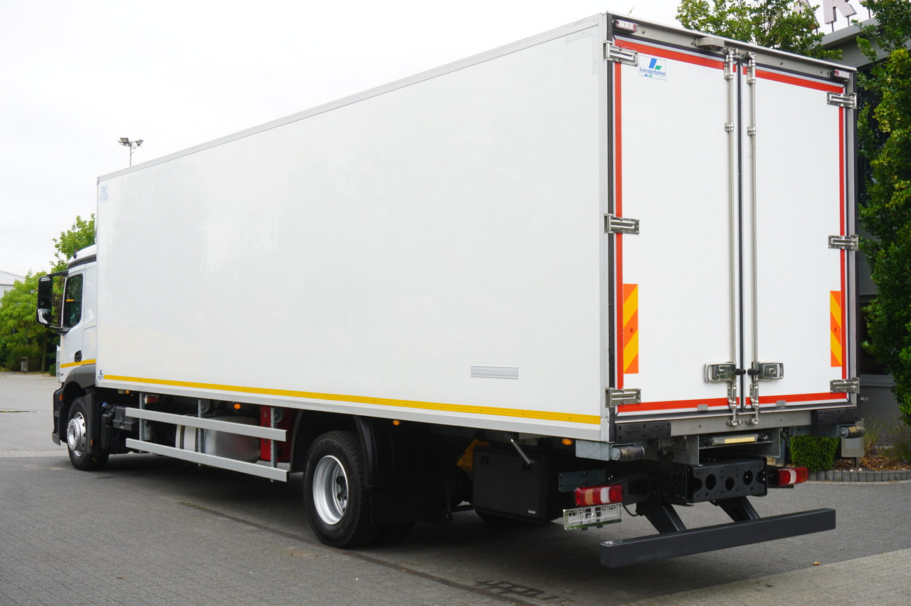 MERCEDES-BENZ Actros 1824 / Refrigerator 22 EPAL / Carrier Supra 950 / Sleeping cabin - Refrigerator truck: picture 2 MERCEDES-BENZ Actros 1824 / Refrigerator 22 EPAL / Carrier Supra 950 / Sleeping cabin - Refrigerator truck: picture 2