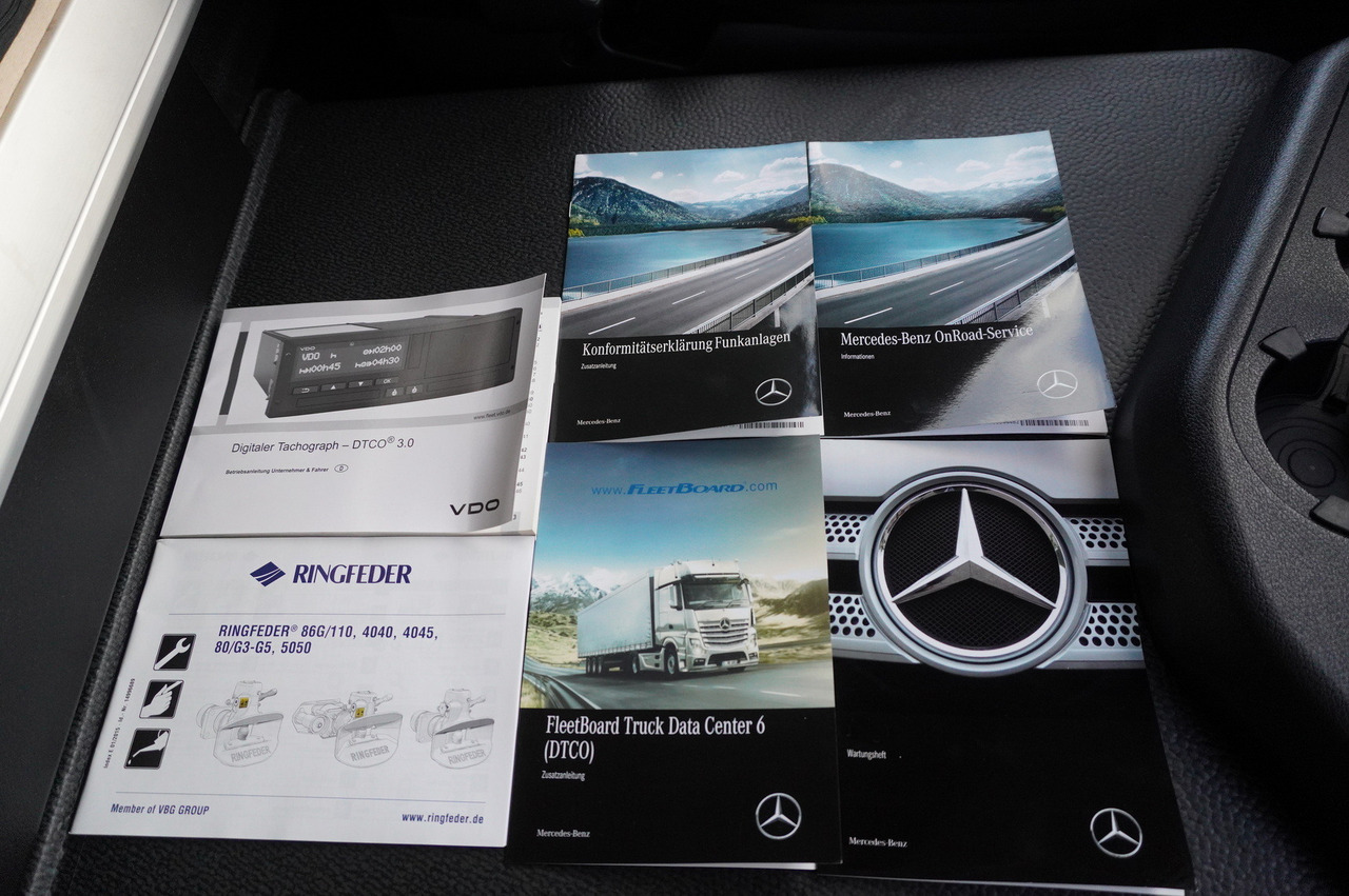 Curtainsider truck MERCEDES-BENZ Actros 1830 4x2 E6 / Curtainsider 18 EPAL / Sleeper cab: picture 31 Curtainsider truck MERCEDES-BENZ Actros 1830 4x2 E6 / Curtainsider 18 EPAL / Sleeper cab: picture 31