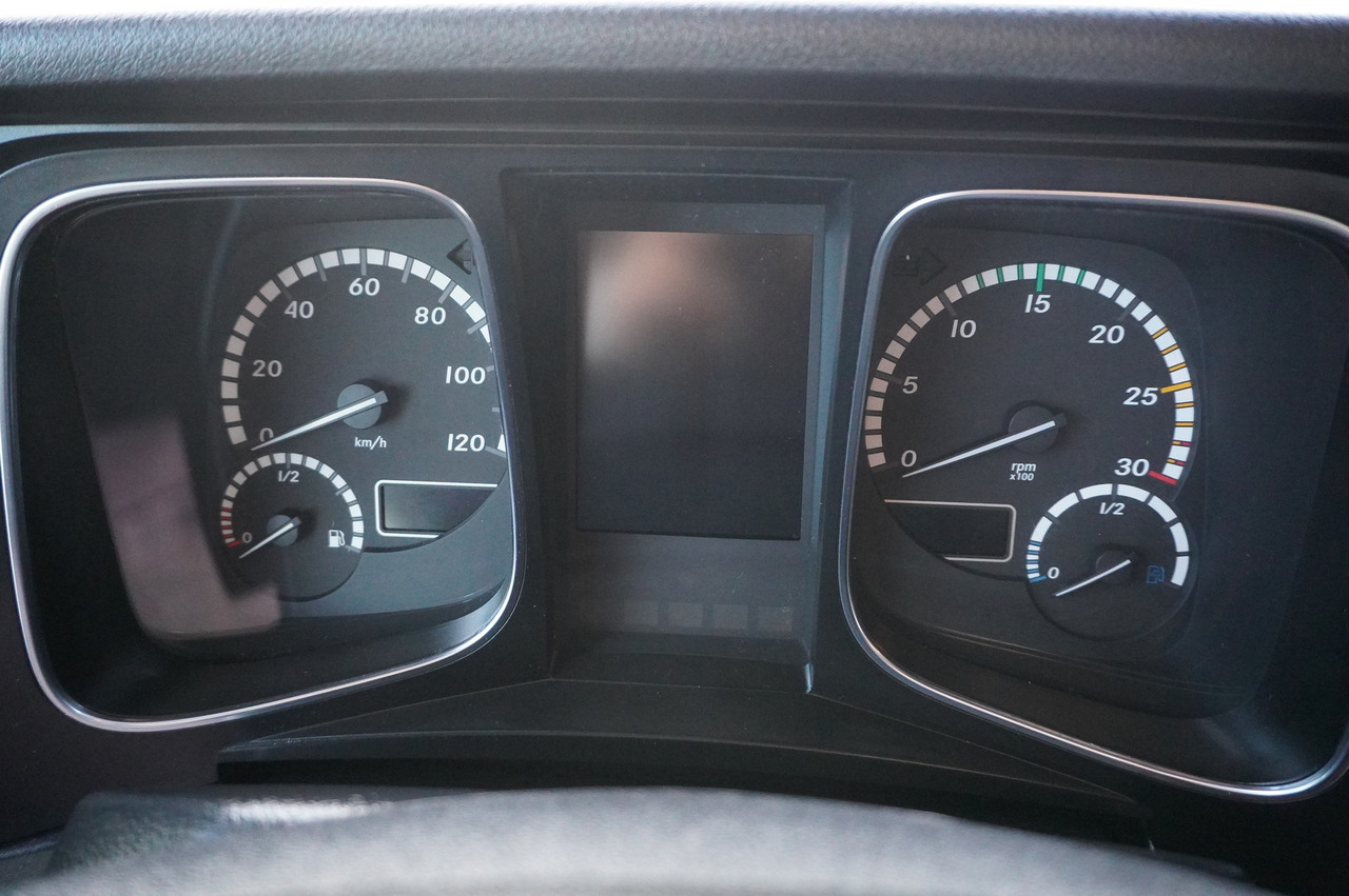 Curtainsider truck MERCEDES-BENZ Actros 1830 4x2 E6 / Curtainsider 18 EPAL / Sleeper cab: picture 25 Curtainsider truck MERCEDES-BENZ Actros 1830 4x2 E6 / Curtainsider 18 EPAL / Sleeper cab: picture 25