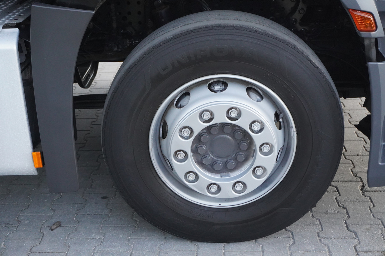 Curtainsider truck MERCEDES-BENZ Actros 1830 4x2 E6 / Curtainsider 18 EPAL / Sleeper cab: picture 12 Curtainsider truck MERCEDES-BENZ Actros 1830 4x2 E6 / Curtainsider 18 EPAL / Sleeper cab: picture 12