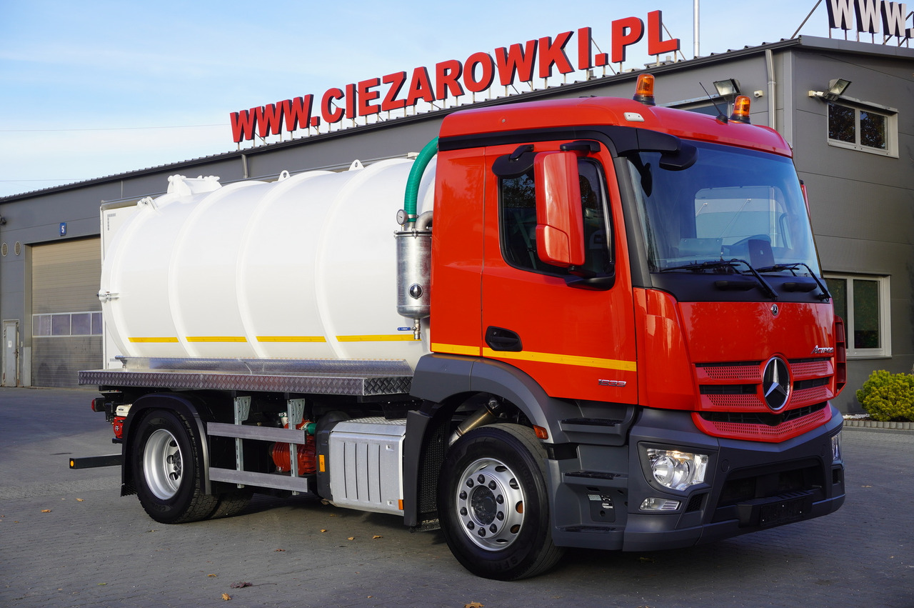 MERCEDES-BENZ Actros 1833 / 260 tho. km / NEW septic tank 11000 l - Tank truck: picture 1 MERCEDES-BENZ Actros 1833 / 260 tho. km / NEW septic tank 11000 l - Tank truck: picture 1