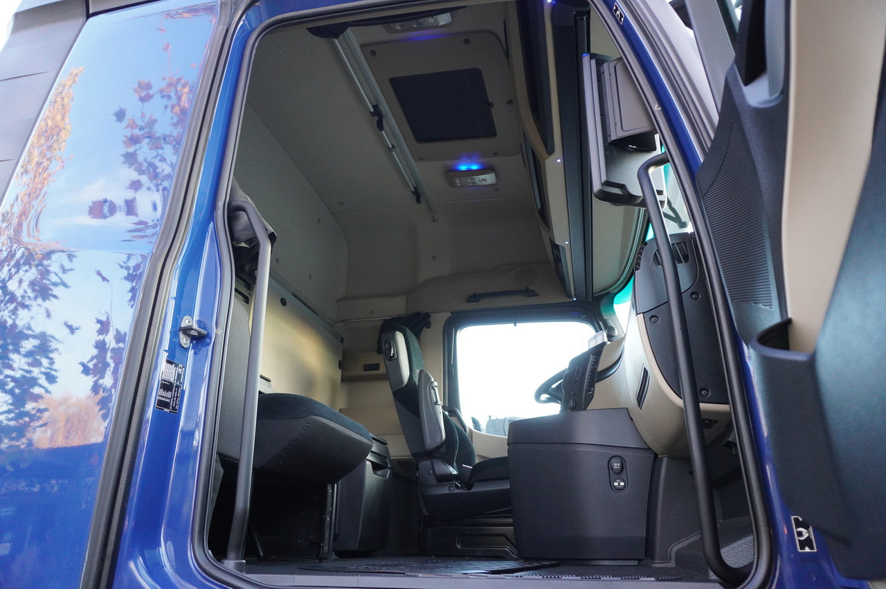 Autotransporter truck MERCEDES-BENZ Actros 2546 MP5 6x2 / NEW Tow truck 9.5 m / Lounge cabin: picture 33 Autotransporter truck MERCEDES-BENZ Actros 2546 MP5 6x2 / NEW Tow truck 9.5 m / Lounge cabin: picture 33