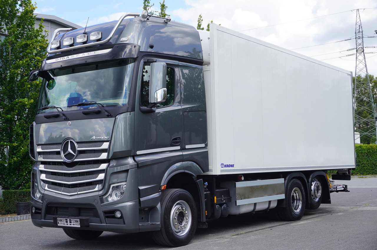 Refrigerator truck MERCEDES-BENZ Actros 2548 MP5 / Krone Refrigerator Multitemperature / Doppelstock 36 EPAL / GIGA Space cabin: picture 7