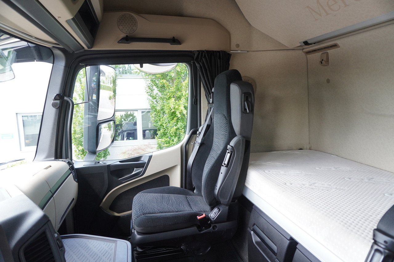 Refrigerator truck MERCEDES-BENZ Actros 2548 MP5 / Krone Refrigerator Multitemperature / Doppelstock 36 EPAL / GIGA Space cabin: picture 19