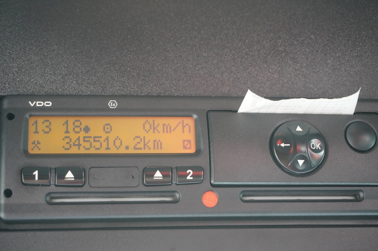 Crane truck MERCEDES-BENZ Antos 2540 / Flatbed 15 EPAL / Fassi F165 / 6.1 t / 8 m reach / remote control / rotator / 1600 MTH / steered axle: picture 26 Crane truck MERCEDES-BENZ Antos 2540 / Flatbed 15 EPAL / Fassi F165 / 6.1 t / 8 m reach / remote control / rotator / 1600 MTH / steered axle: picture 26