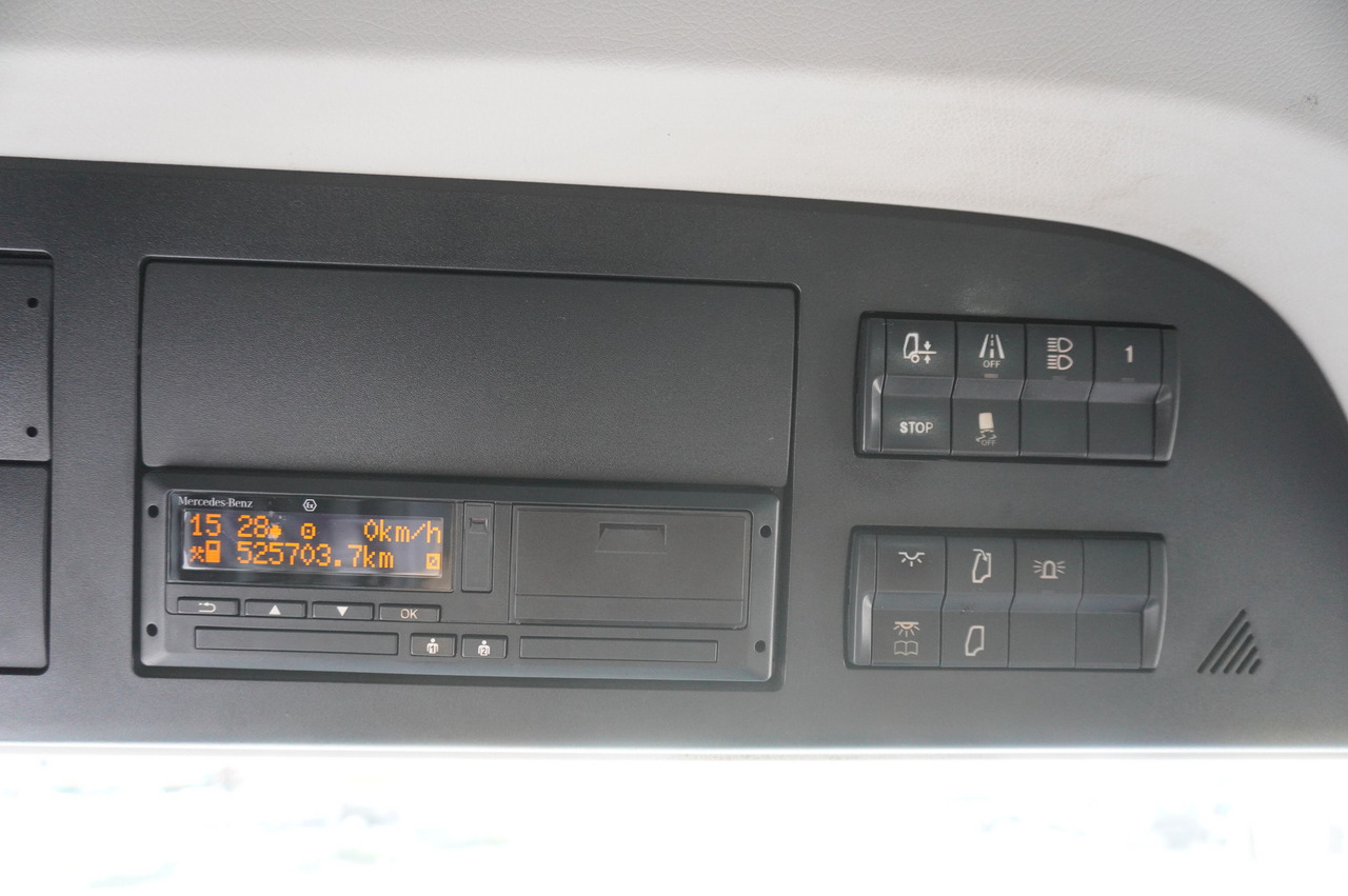 Leasing of Mercedes-Benz Arocs 3563 8 × 4 / 630 HP / steered axle / Logging superstructure Mercedes-Benz Arocs 3563 8 × 4 / 630 HP / steered axle / Logging superstructure: picture 23