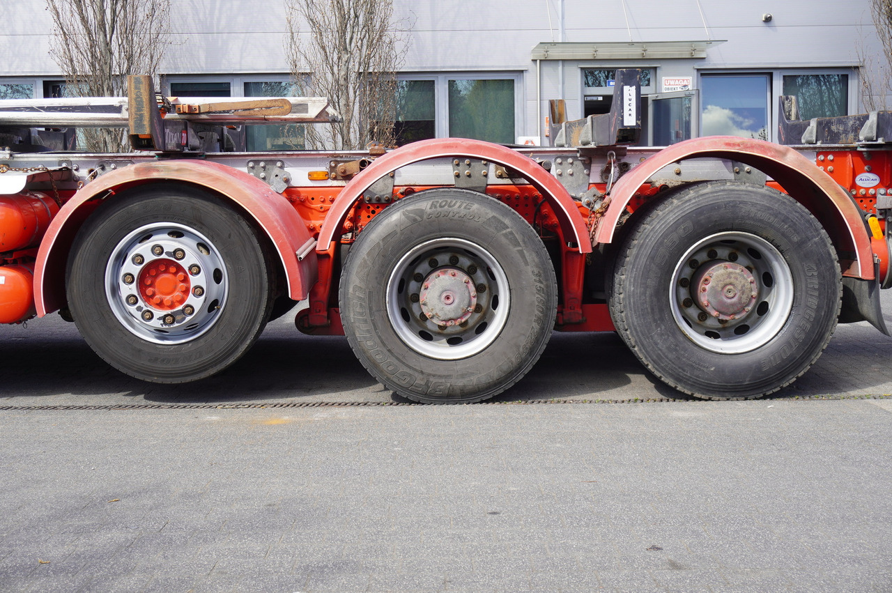 Crane truck for transportation of timber Mercedes-Benz Arocs 3563 8 × 4 / 630 HP / steered axle / Logging superstructure: picture 14