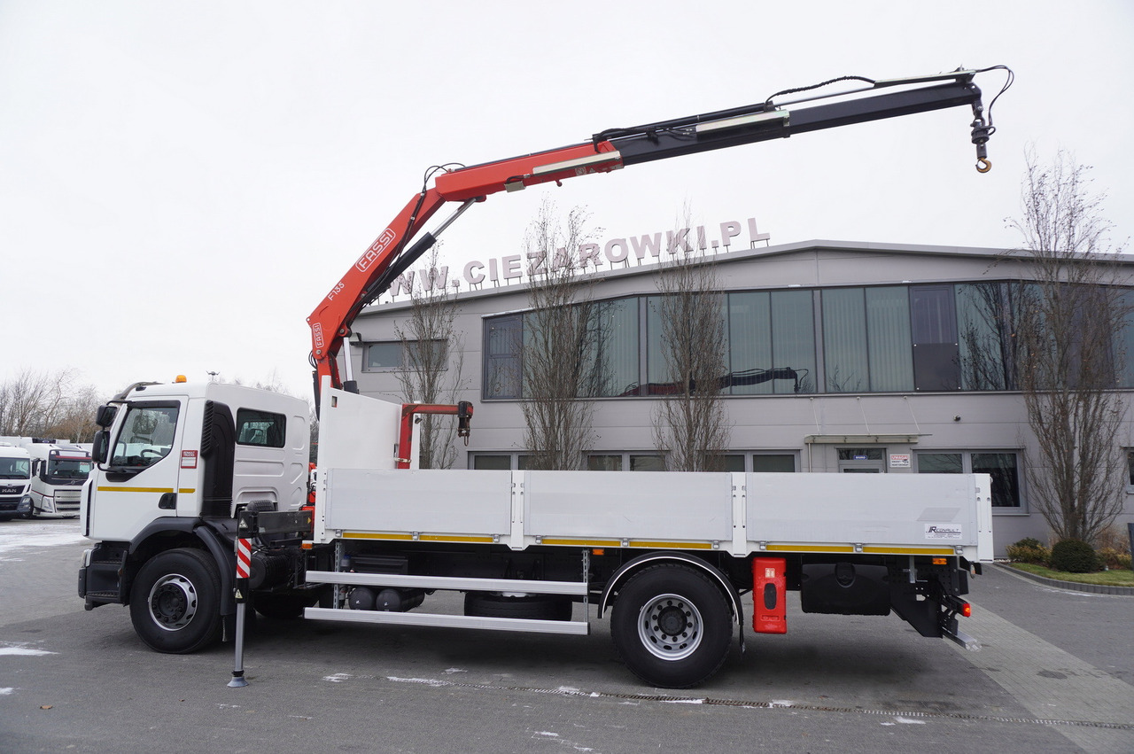 RENAULT C280 DTI 8 / FASSI crane 5.6 T / 560 MTH / Remote control / Rotator / Flatbed 15 EPAL - Dropside/ Flatbed truck, Crane truck: picture 4 RENAULT C280 DTI 8 / FASSI crane 5.6 T / 560 MTH / Remote control / Rotator / Flatbed 15 EPAL - Dropside/ Flatbed truck, Crane truck: picture 4