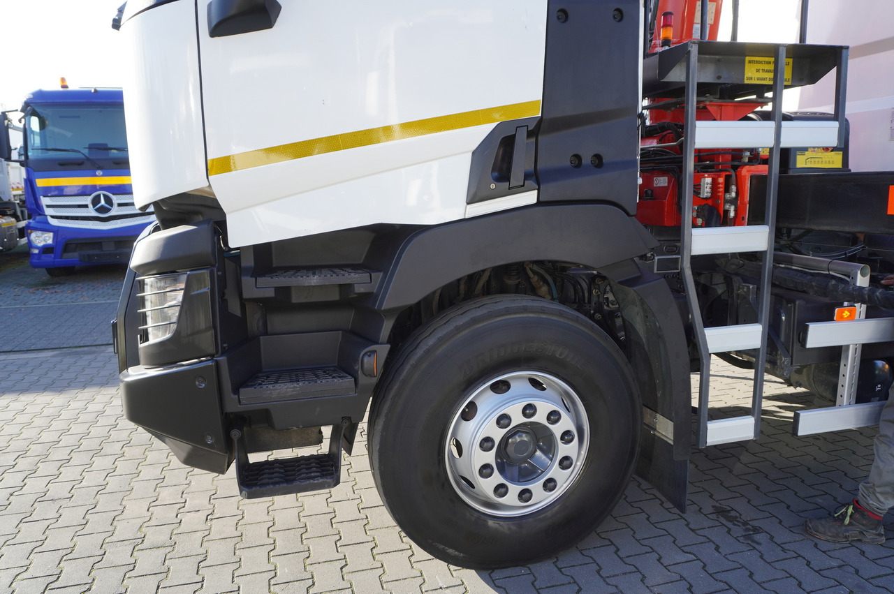 Tipper, Crane truck RENAULT C380 E6 6×4 / HDS Fassi F135 2700 MTH / Range 8 m / 5.6 t lifting capacity / 3-side tipper / Bortmatic: picture 23 Tipper, Crane truck RENAULT C380 E6 6×4 / HDS Fassi F135 2700 MTH / Range 8 m / 5.6 t lifting capacity / 3-side tipper / Bortmatic: picture 23