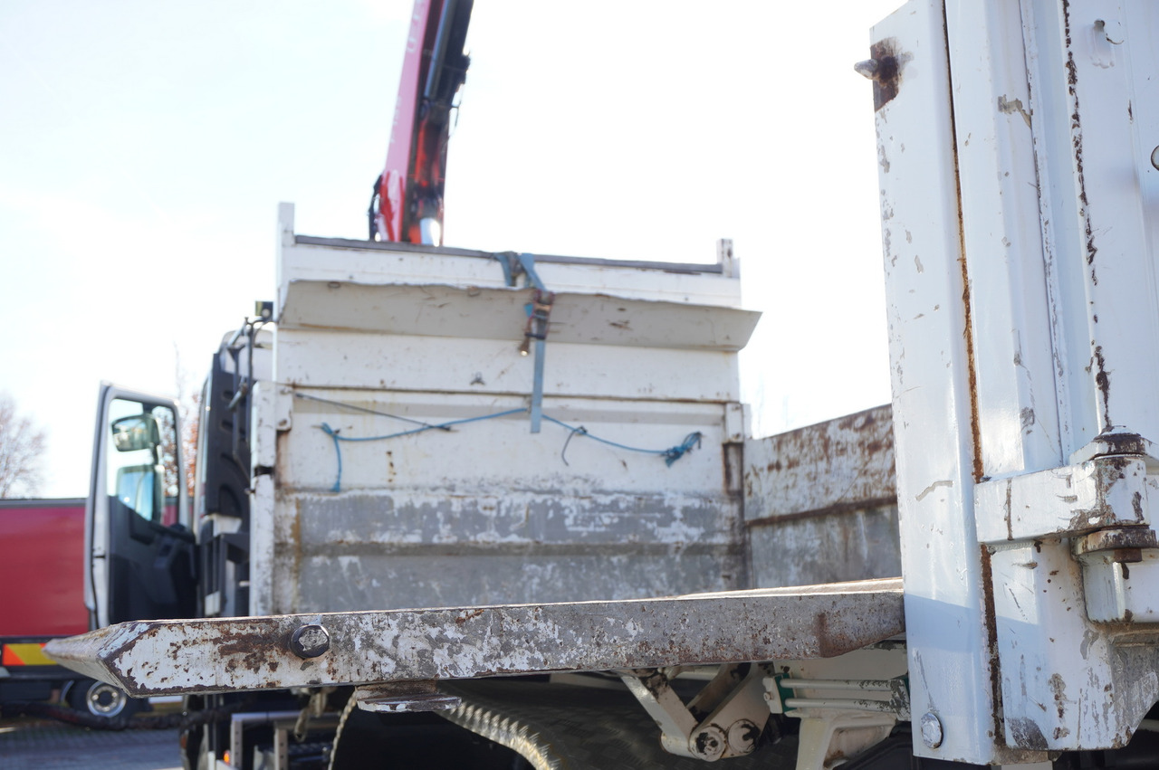 Tipper, Crane truck RENAULT C380 E6 6×4 / HDS Fassi F135 2700 MTH / Range 8 m / 5.6 t lifting capacity / 3-side tipper / Bortmatic: picture 11 Tipper, Crane truck RENAULT C380 E6 6×4 / HDS Fassi F135 2700 MTH / Range 8 m / 5.6 t lifting capacity / 3-side tipper / Bortmatic: picture 11