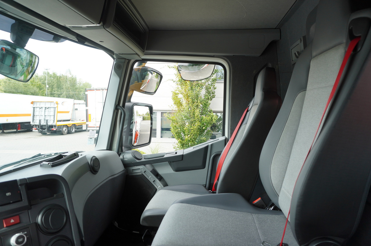 Tipper, Crane truck RENAULT K380 6×4 / FASSI F175 crane 7.85 t / 120 thousand km! / 2-sided tipper: picture 28 Tipper, Crane truck RENAULT K380 6×4 / FASSI F175 crane 7.85 t / 120 thousand km! / 2-sided tipper: picture 28