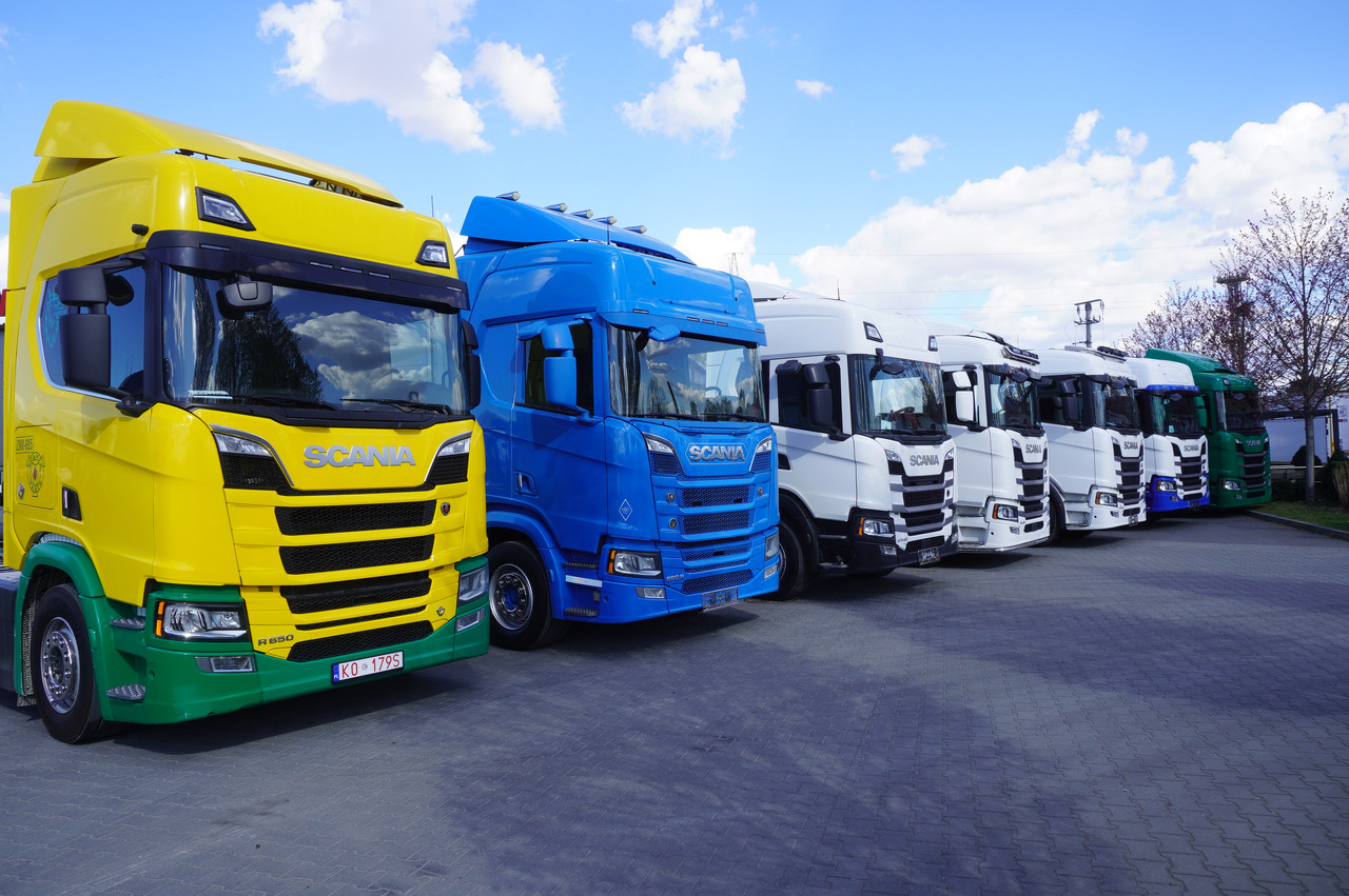 Leasing of SCANIA R650 V8 / 650 HP/ frame 8.8 m / steered 4th axis / 20 units SCANIA R650 V8 / 650 HP/ frame 8.8 m / steered 4th axis / 20 units: picture 9 Leasing of SCANIA R650 V8 / 650 HP/ frame 8.8 m / steered 4th axis / 20 units SCANIA R650 V8 / 650 HP/ frame 8.8 m / steered 4th axis / 20 units: picture 9