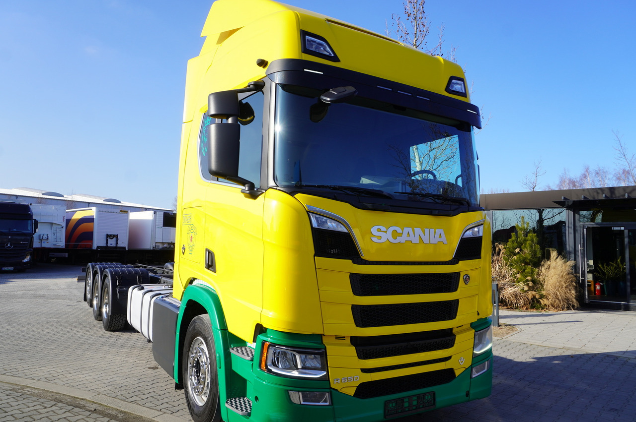 SCANIA R650 V8 8x4/4 E6 / 2020 / Frame 9.7 m - Cab chassis truck: picture 5 SCANIA R650 V8 8x4/4 E6 / 2020 / Frame 9.7 m - Cab chassis truck: picture 5