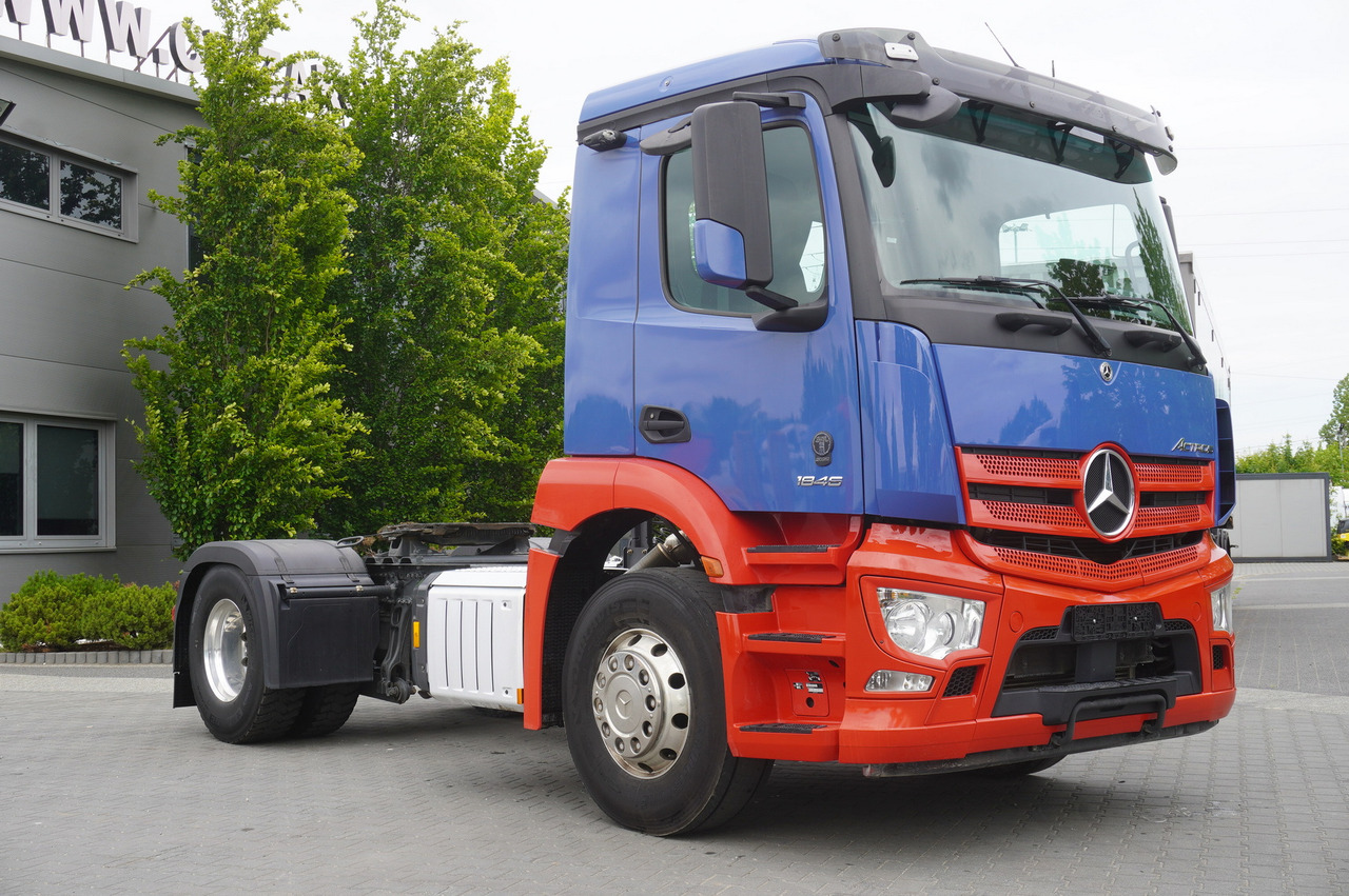 Mercedes-Benz Actros 1845 4x2 / Jost 5th wheel / 11.1 t load capacity - Tractor unit: picture 2 Mercedes-Benz Actros 1845 4x2 / Jost 5th wheel / 11.1 t load capacity - Tractor unit: picture 2