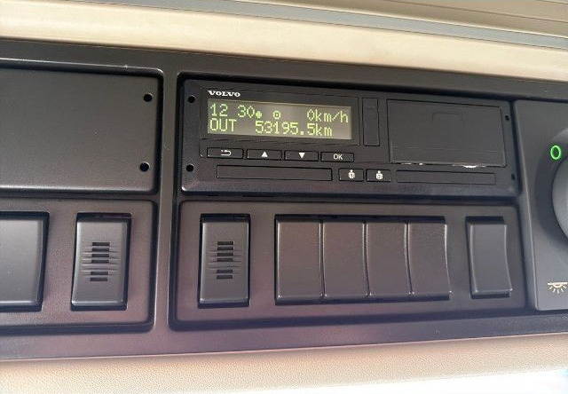 VOLVO FM 460 6X2*4 / HIAB ULT21S61 hooklift / 50 tho. km! / 2022 - Hook lift truck: picture 2 VOLVO FM 460 6X2*4 / HIAB ULT21S61 hooklift / 50 tho. km! / 2022 - Hook lift truck: picture 2