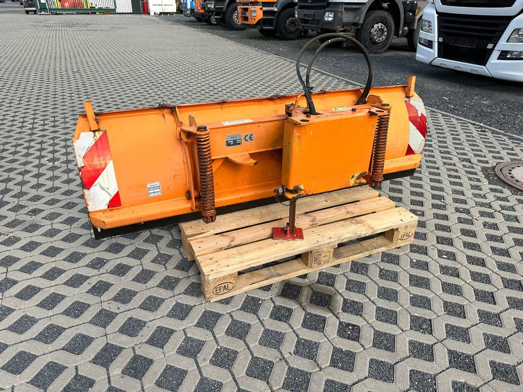 Schneepflug 1900 mm - Snow plough: picture 2 Schneepflug 1900 mm - Snow plough: picture 2