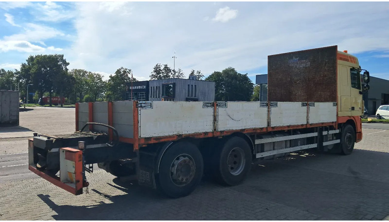 DAF XF 105 410 Spacecab 6x2 Euro 5 - Dropside/ Flatbed truck: picture 5 DAF XF 105 410 Spacecab 6x2 Euro 5 - Dropside/ Flatbed truck: picture 5