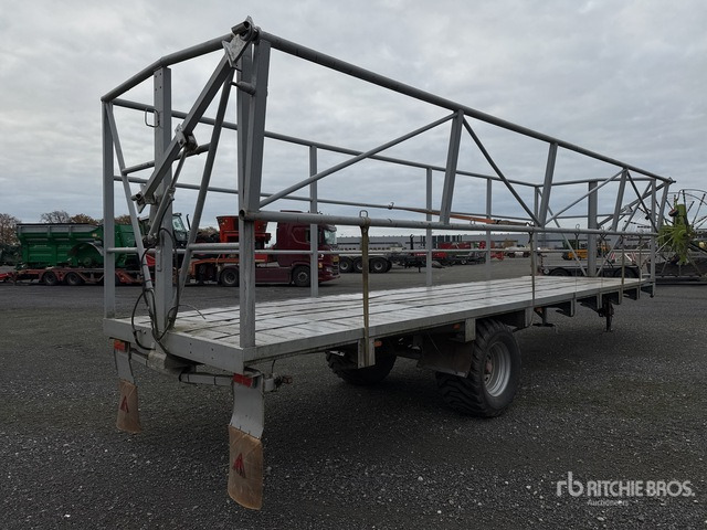 1989 Fortschritt HTS 50.04 Bale Wagon - Farm platform trailer: picture 4 1989 Fortschritt HTS 50.04 Bale Wagon - Farm platform trailer: picture 4