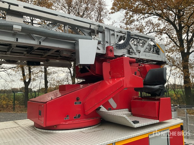 Fire truck 1995 Mercedes-Benz DLK 18/12 4x2 Fire Truck: picture 6