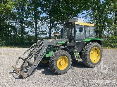 JOHN DEERE 2140 - Farm tractor: picture 1 JOHN DEERE 2140 - Farm tractor: picture 1