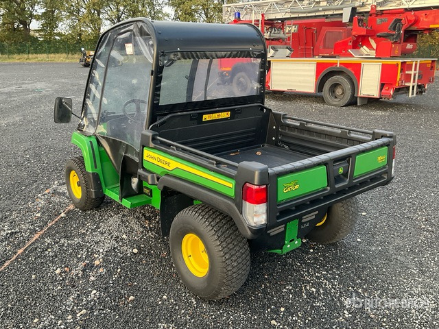 2023 John Deere Gator TE 4x2 Electric (Unused) Utility Vehicle - Utility/ Special vehicle: picture 4 2023 John Deere Gator TE 4x2 Electric (Unused) Utility Vehicle - Utility/ Special vehicle: picture 4