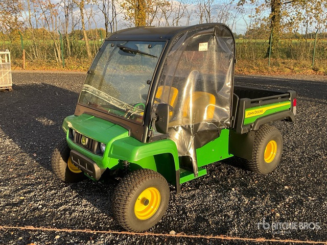 2023 John Deere Gator TE 4x2 Electric (Unused) Utility Vehicle - Utility/ Special vehicle: picture 1 2023 John Deere Gator TE 4x2 Electric (Unused) Utility Vehicle - Utility/ Special vehicle: picture 1