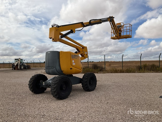 2003 Haulotte HA18PXNT 4WD Diesel Articulating Boom Lift - Articulated boom: picture 3 2003 Haulotte HA18PXNT 4WD Diesel Articulating Boom Lift - Articulated boom: picture 3