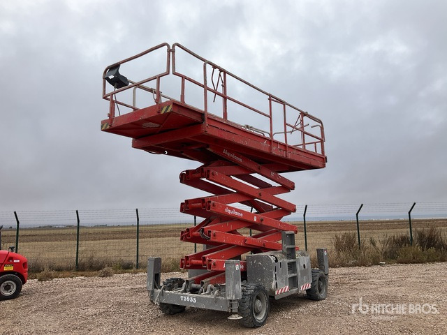 2007 Haulotte H18SXL 4x4 Diesel Scissor Lift - Scissor lift: picture 1 2007 Haulotte H18SXL 4x4 Diesel Scissor Lift - Scissor lift: picture 1