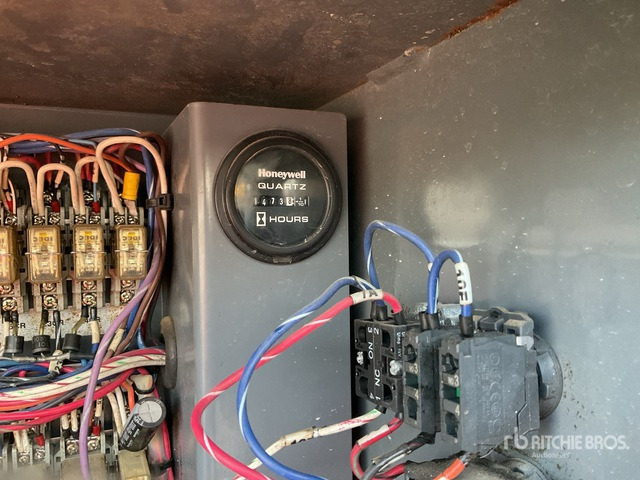 2015 Skyjack SJ9250 4x4 Diesel Scissor Lift - Scissor lift: picture 3 2015 Skyjack SJ9250 4x4 Diesel Scissor Lift - Scissor lift: picture 3