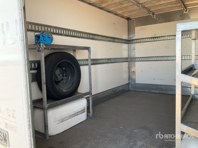 2021 Renault Master 4x2 Van Truck - Box truck: picture 4 2021 Renault Master 4x2 Van Truck - Box truck: picture 4