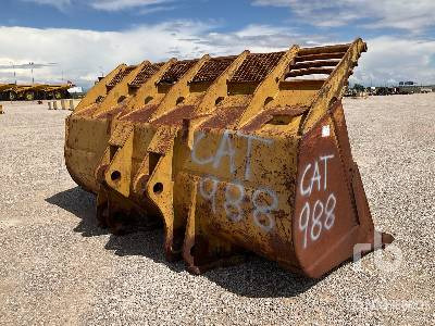 CAT 988B - Bucket: picture 5 CAT 988B - Bucket: picture 5