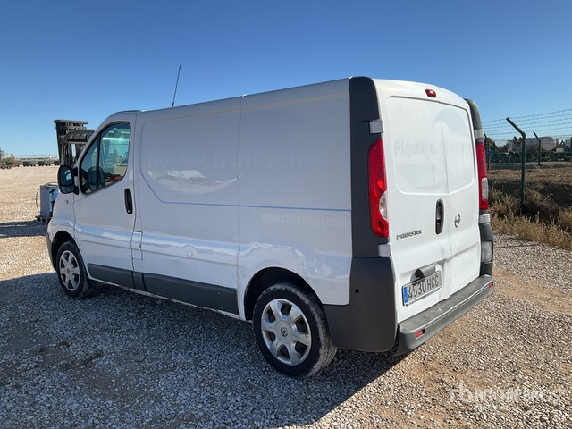 2011 Nissan Primastar Cargo Van - Commercial vehicle: picture 2 2011 Nissan Primastar Cargo Van - Commercial vehicle: picture 2
