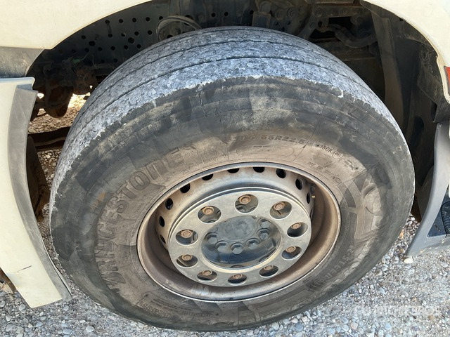 2016 Mercedes-Benz Actros 1851 LS 4x2 S/A Sleeper Truck Tractor - Tractor unit: picture 5 2016 Mercedes-Benz Actros 1851 LS 4x2 S/A Sleeper Truck Tractor - Tractor unit: picture 5