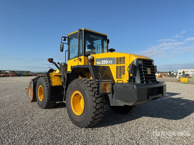 2003 Komatsu WA250-5 Pala gommata - Wheel loader: picture 4 2003 Komatsu WA250-5 Pala gommata - Wheel loader: picture 4