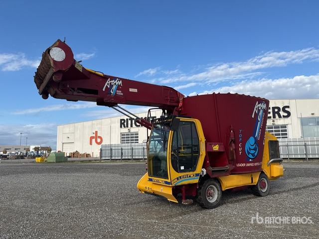 2004 Unifast Vantage 170 Feed Grinder - Forage mixer wagon: picture 1 2004 Unifast Vantage 170 Feed Grinder - Forage mixer wagon: picture 1