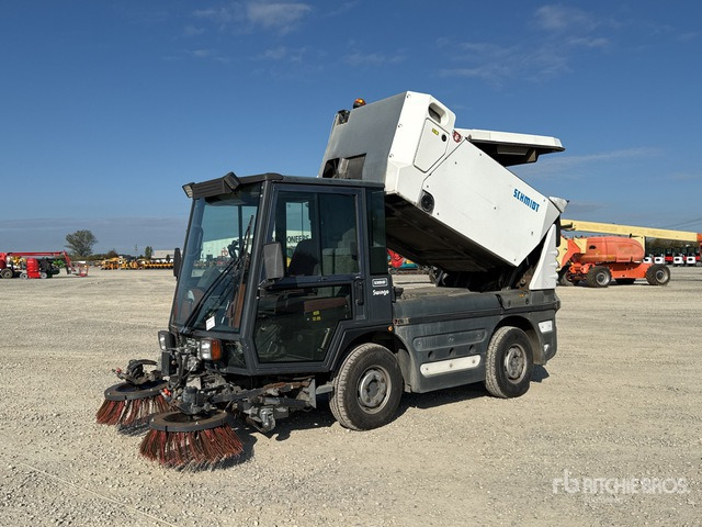 2006 Schmidt Compact 200 Autocarro spazzatrice - Road sweeper: picture 2 2006 Schmidt Compact 200 Autocarro spazzatrice - Road sweeper: picture 2