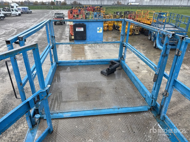 Scissor lift 2008 Genie GS-5390RT Diesel Scissor Lift: picture 6 Scissor lift 2008 Genie GS-5390RT Diesel Scissor Lift: picture 6