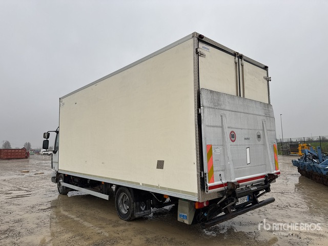 2008 Renault Midlum 220Dxi 4x2 Refrigerated Truck - Refrigerator truck: picture 2 2008 Renault Midlum 220Dxi 4x2 Refrigerated Truck - Refrigerator truck: picture 2