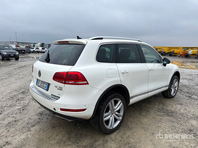 2011 Volkswagen Touareg SUV - SUV: picture 3 2011 Volkswagen Touareg SUV - SUV: picture 3