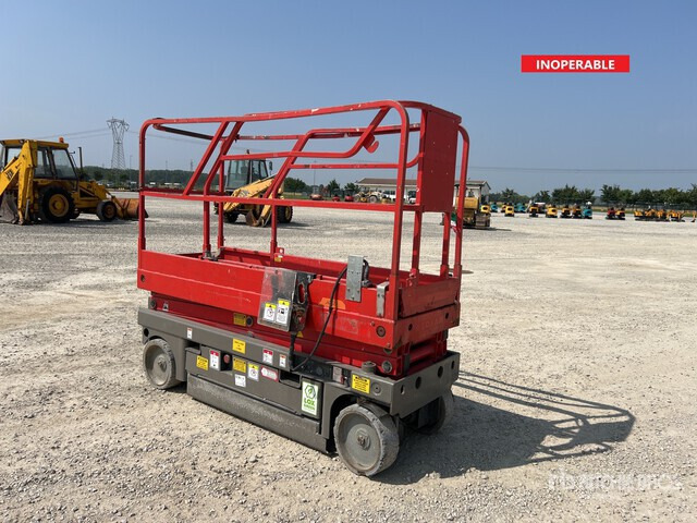 2012 Haulotte Compact 8 Electric (Inoperable) Scissor Lift - Scissor lift: picture 2 2012 Haulotte Compact 8 Electric (Inoperable) Scissor Lift - Scissor lift: picture 2