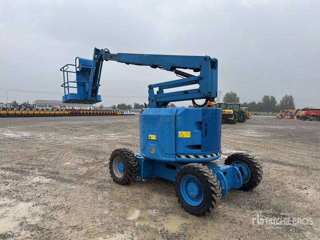 2014 Genie Z-34/22 Diesel Articulating Boom Lift - Articulated boom: picture 3 2014 Genie Z-34/22 Diesel Articulating Boom Lift - Articulated boom: picture 3
