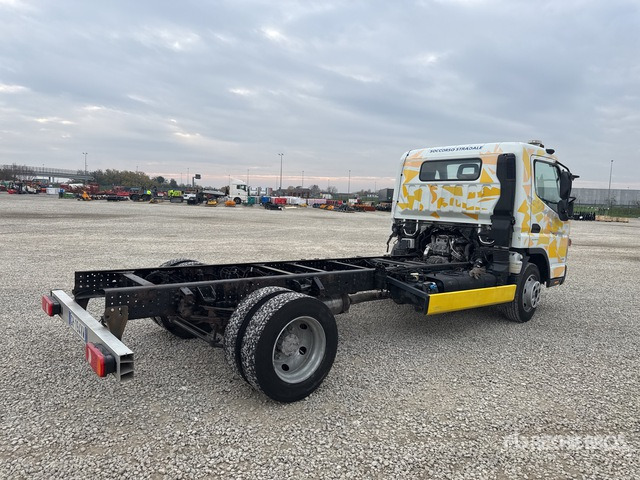 2015 Mitsubishi Fuso Canter 7C18 4x2 Cab and Chassis - Cab chassis truck: picture 4 2015 Mitsubishi Fuso Canter 7C18 4x2 Cab and Chassis - Cab chassis truck: picture 4